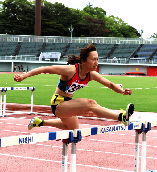 100mハードル競技中の様子